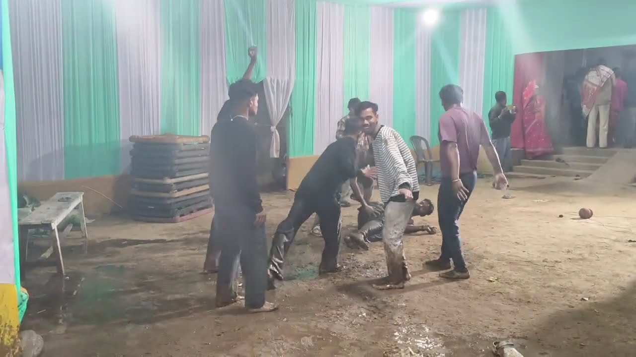 Mera bharva dost jab Daru khakar dance Karta Hai to kaise HAL hota Hai 😂🫡#foryou #shortsfeed 