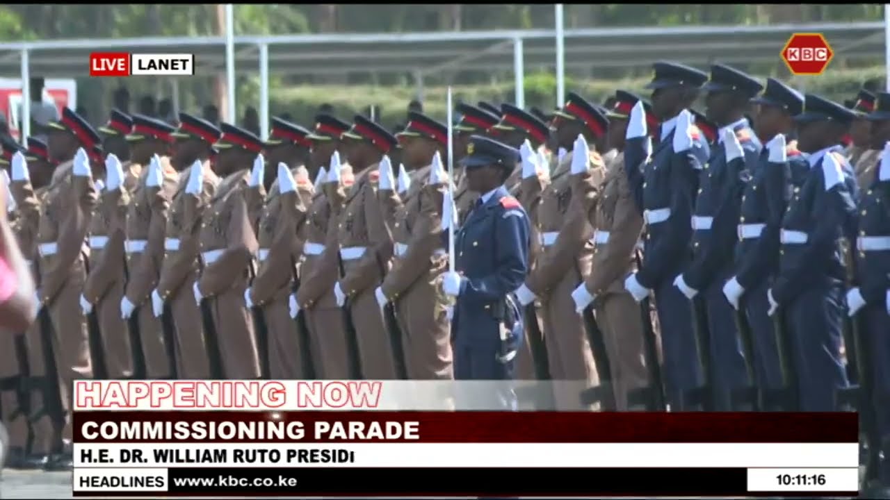 General Service Officer Cadets & Graduate Officer Cadets take oath of honor
