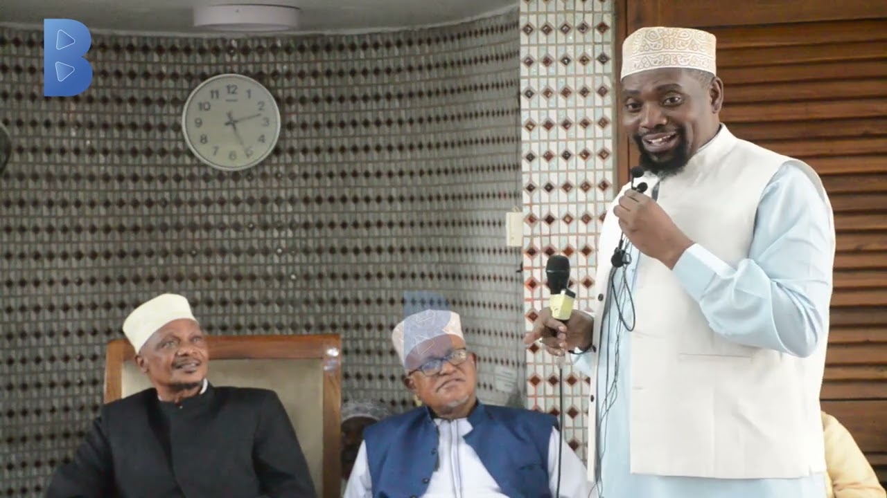 SHEIKH WALID ALHAD: AMUELEZEA AL-MARHUM SHEAKH ADAM AHMAD