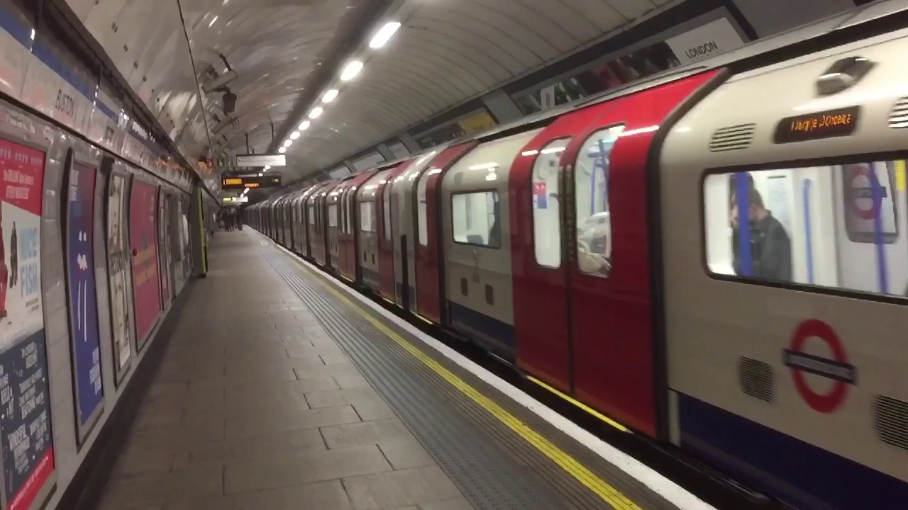 23-12-16 - London Medley ending with Underground Cab Ride - Part One  😍😳😍
