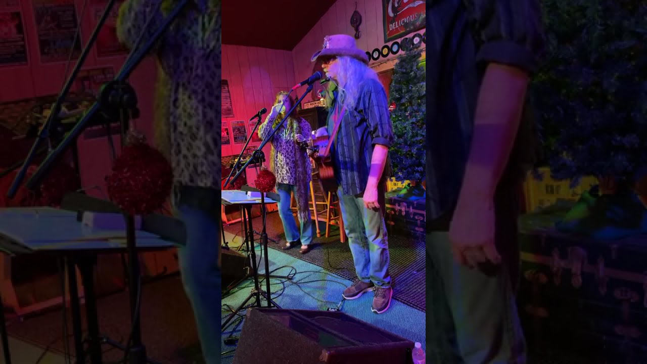 Effron White and Lauren Blaine LIVE! in the Smokehouse Jan 1 22 !