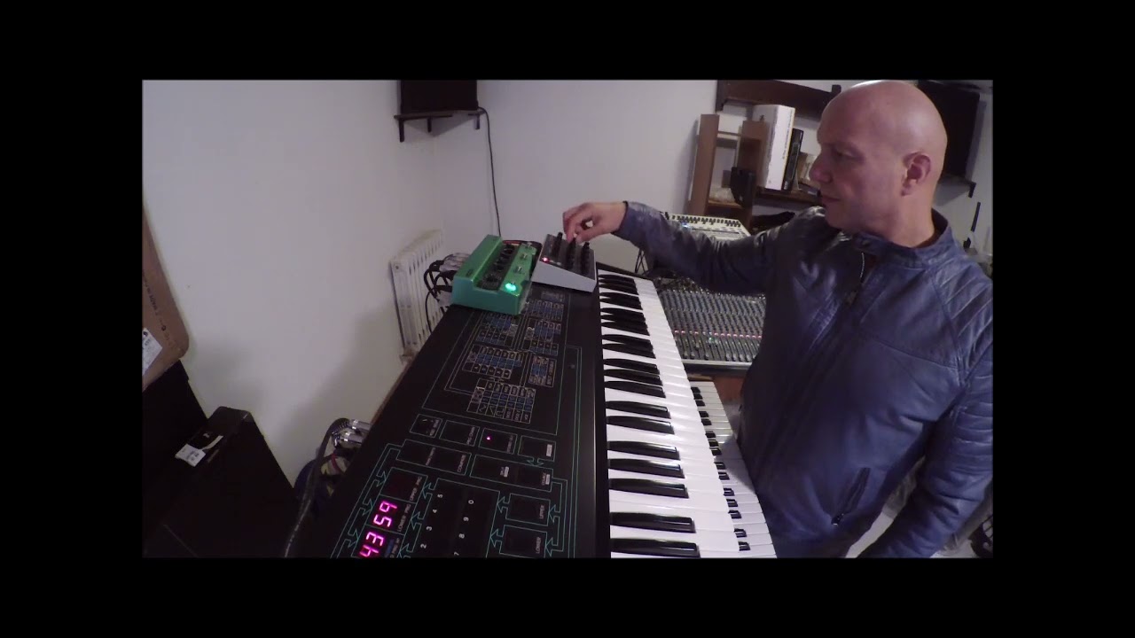 CRUMAR BIT 99 SYNTHESIZER MIDI CONTROLLED