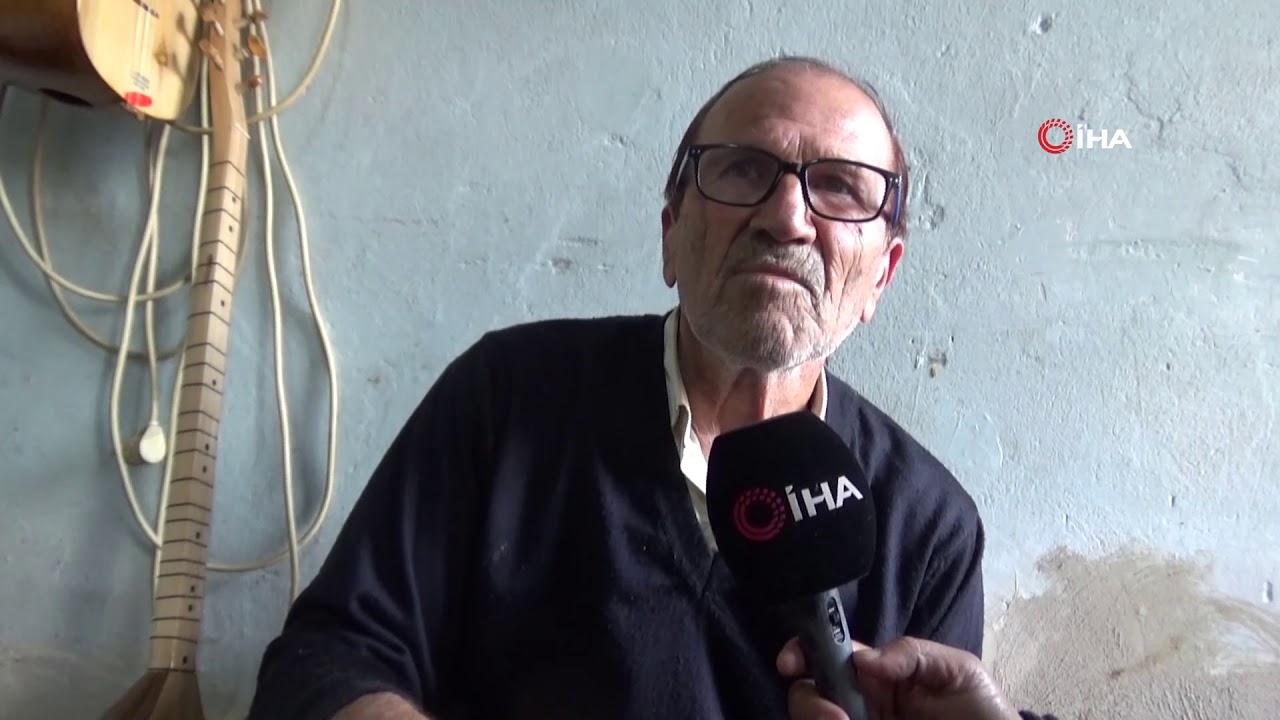 40 Yıldır Dut Ağacı Kütüklerini Saza Dönüştürüyor
