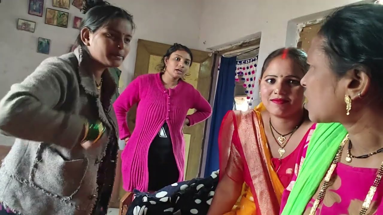 सरिता मैडम में और खुशी में हो गई लड़ाई में गई थी सरिता मैडम के घर मिलने