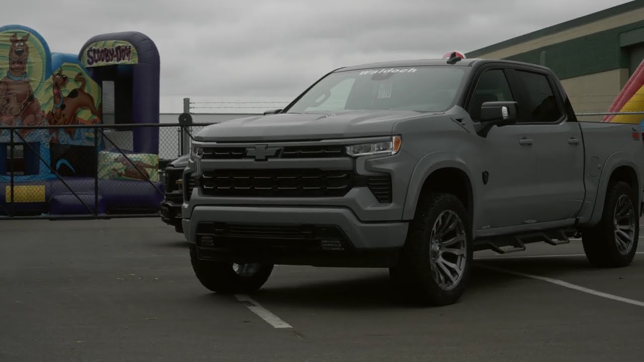 Chevy 1500 M80 Edition with Tuxedo Top