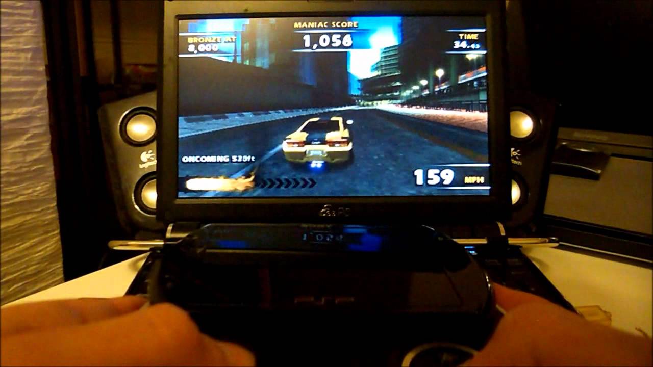 PSP go + eee 901 + Logitech PlayGear Amp.wmv