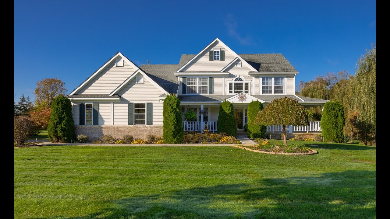 6951 N Meadows Way, Dexter MI