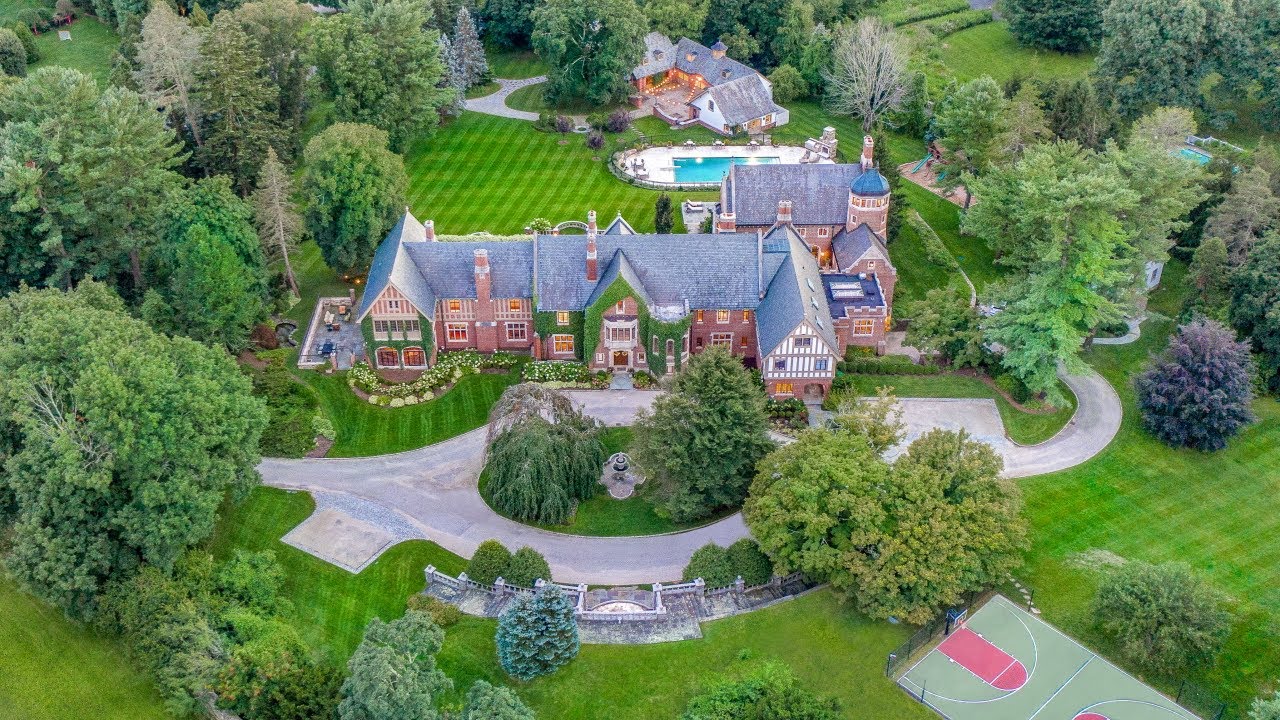 Breathtaking New Canaan Great Estate