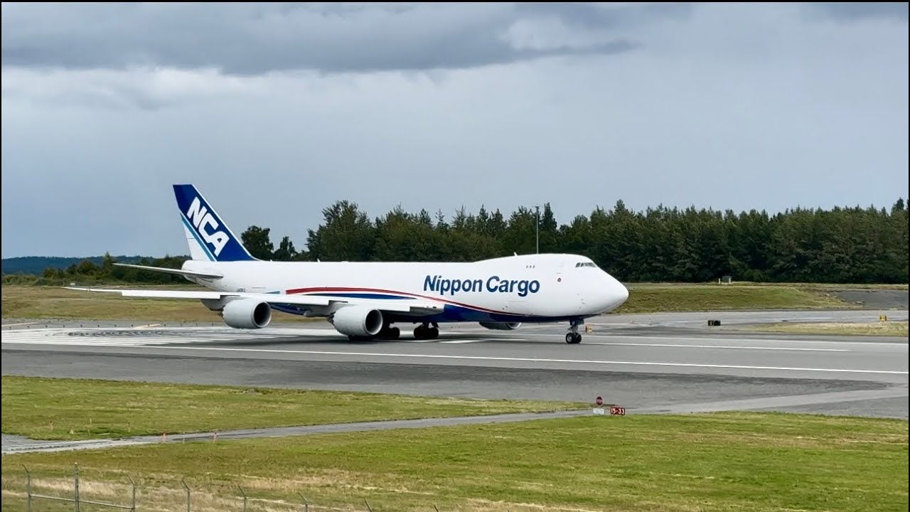 Windy Runway 15 Takeoffs and Landings at Ted Stevens Anchorage International Airport