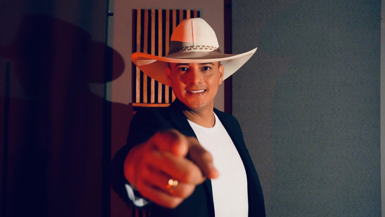 Así Fue - Lucho Bernal artista 