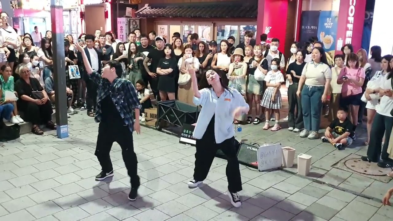 [STREET ARTIST] YU KAGAWA & HYOJIN. INTERACTIVE HONGDAE BUSKING. 230815.