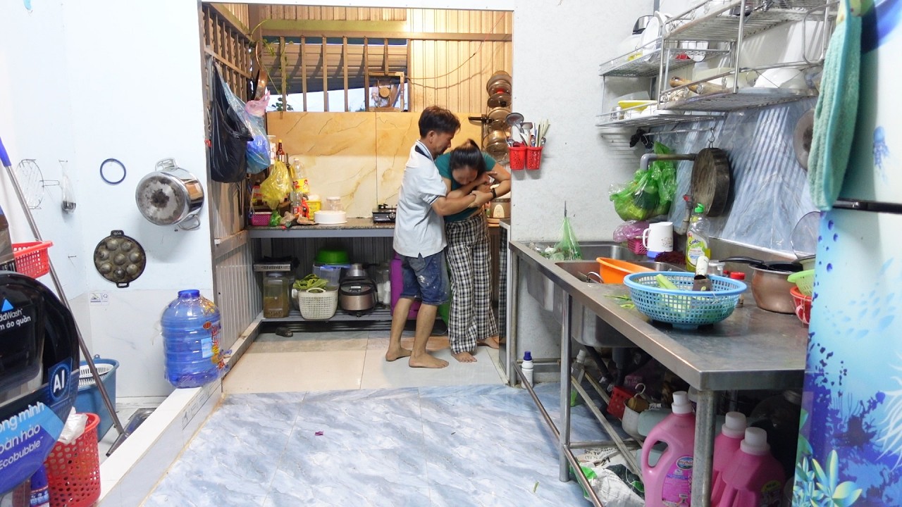 Nhà Em Đơn Côi