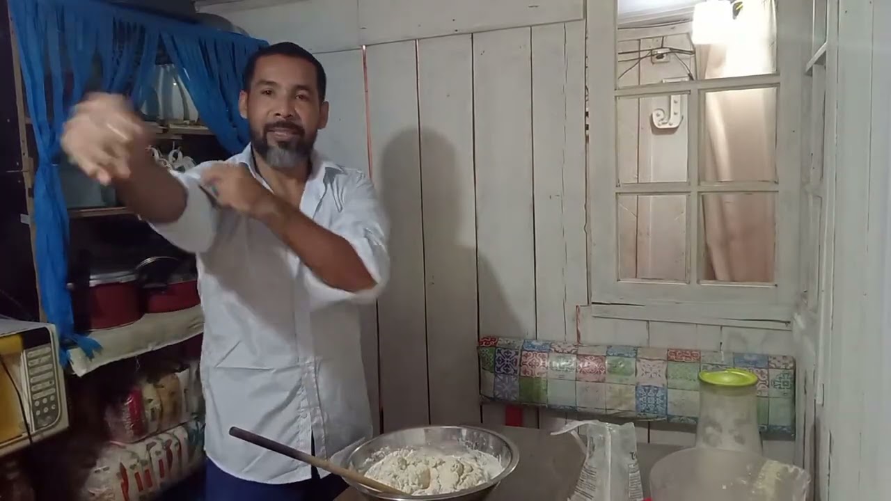 Pão 🍞 de milho 🌽 verde de latinha 