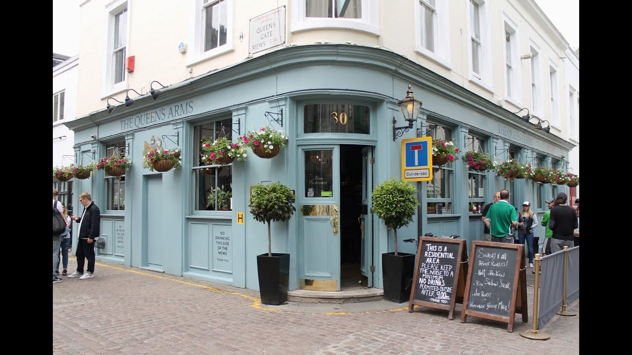 Lunch at The Queen’s Arms – Queen's Gate Mews, London