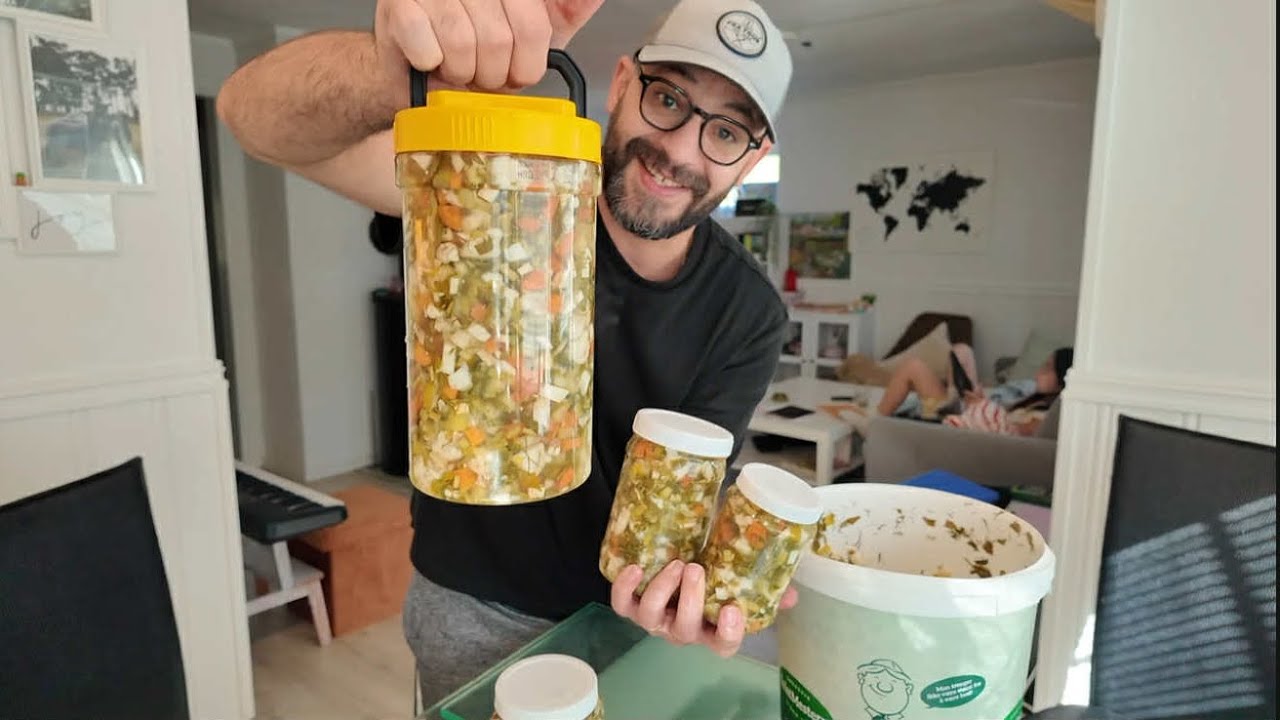 🇳🇴Kurd vlog have to make kurdish Turshi or kimchi/ئامادە کردنئ تۆرشیاتی کۆردیی بۆ زستان