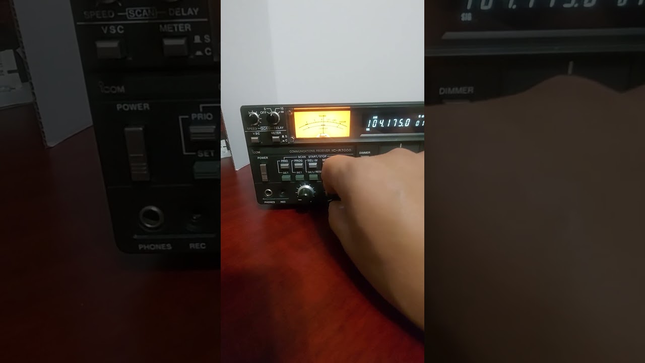ICOM  IC-R7000