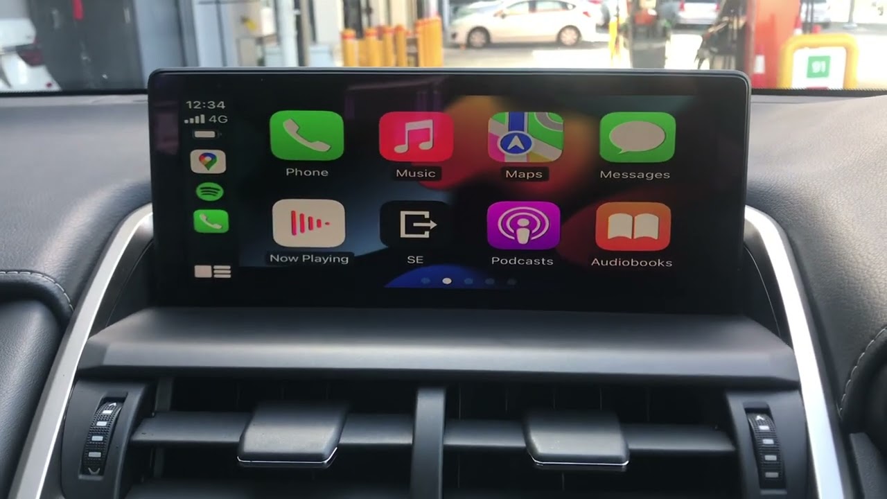 Lexus NX300H Apple CarPlay and Android Auto