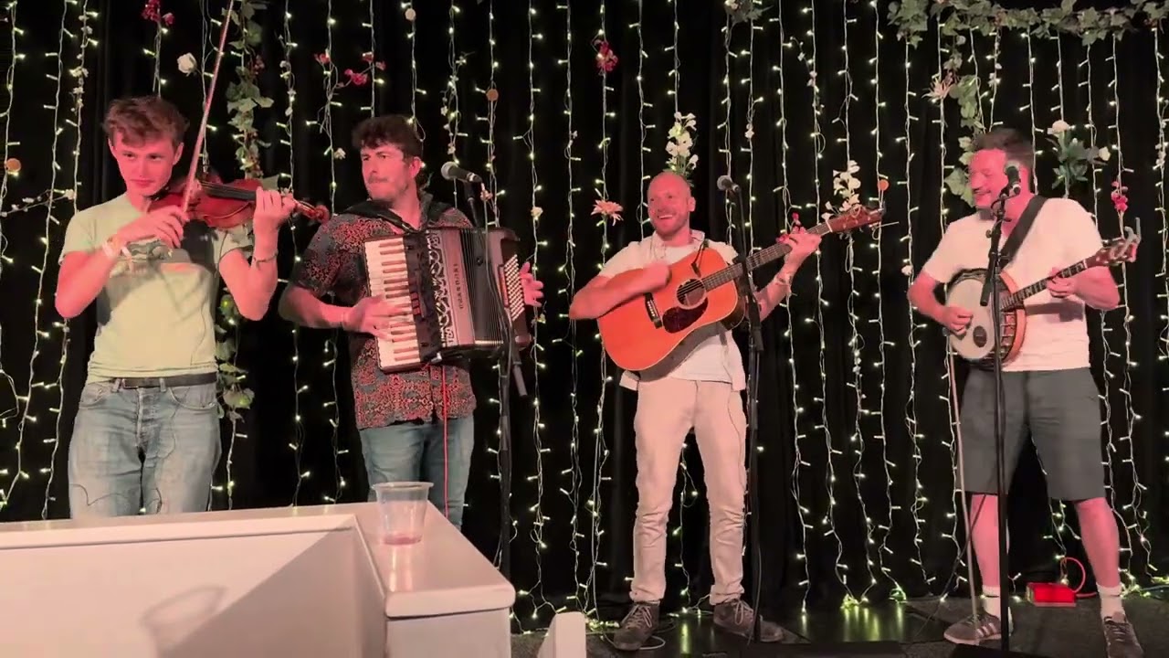 Dallahan opening numbers, Illawarra Folk Festival, 19/01/24