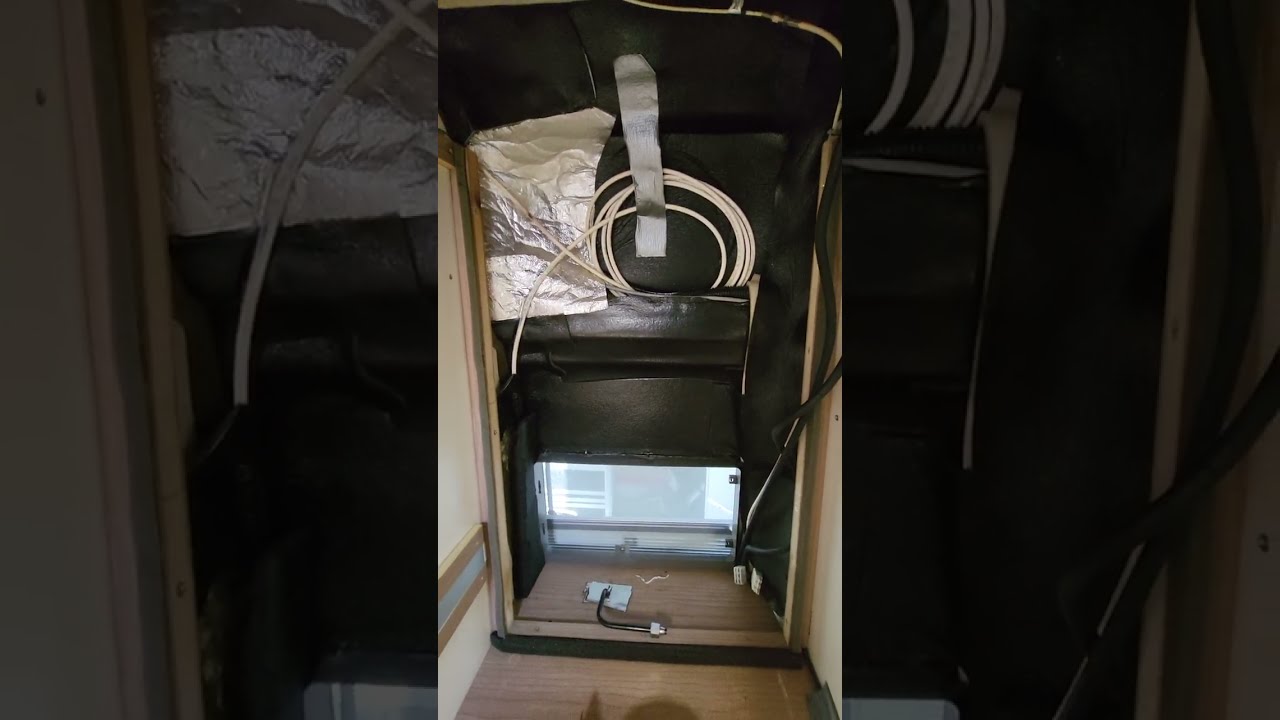 Gl&uuml;ck gehabt! Kabel im Kastenwagen angeschmort.