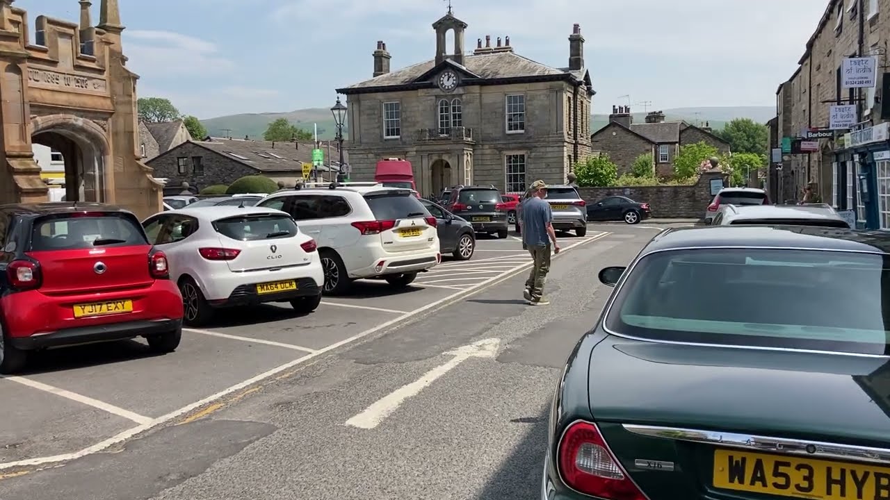 Old English VILLAGE - Kirkby Lonsdale