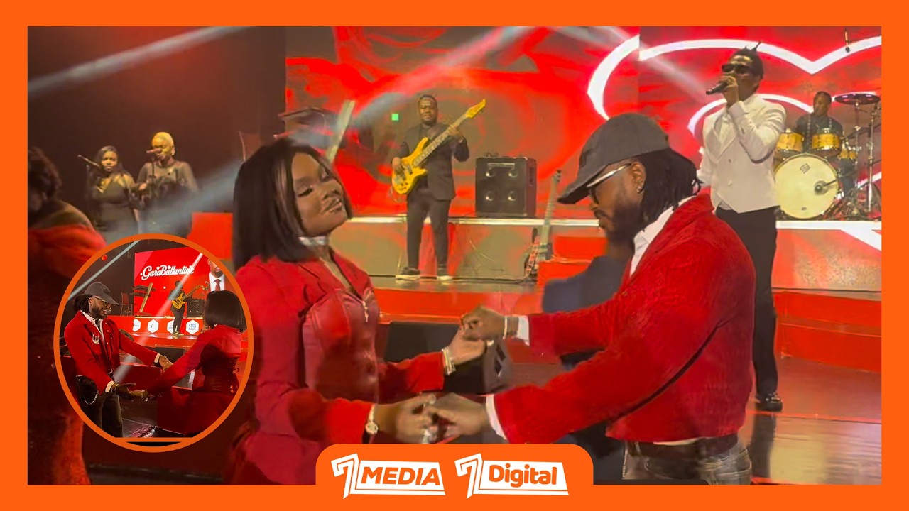 UTAPENDA DIAMOND AMSHIKA ZUCHU KIUNO MBELE YA UMMATI WA WATU/WACHEZA KWA MAHABA MAZITO
