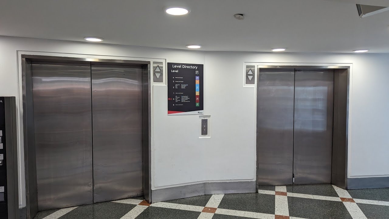 Экскурсия по лифтам в торговом центре Westfield в Пенрите.