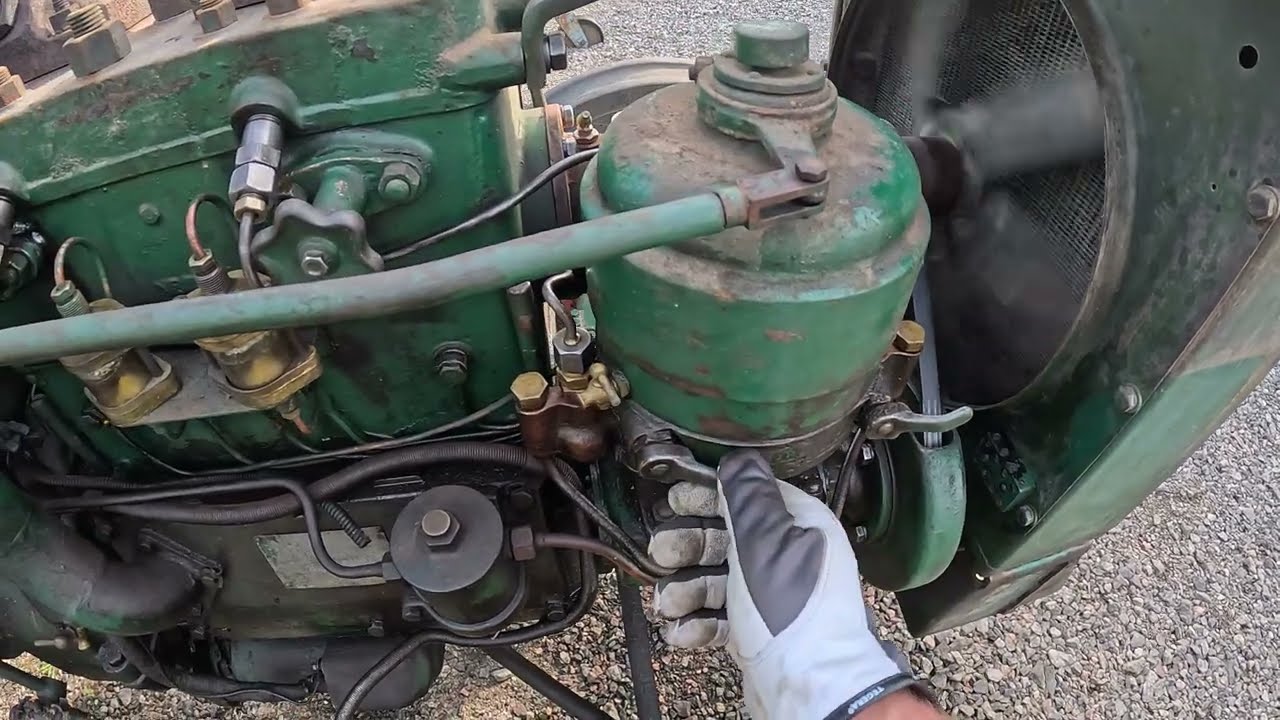 Munktells 2 cylinder crude oil hot bulb engine close-up when running