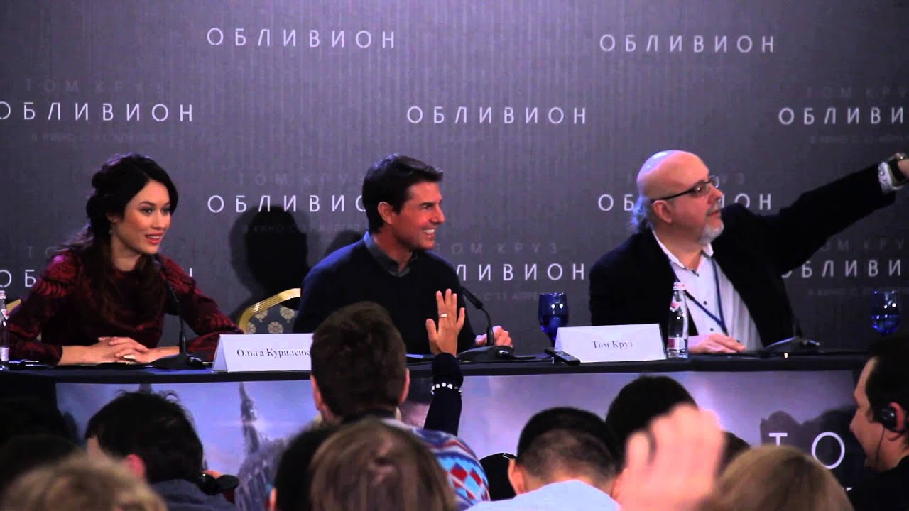 Пресс-конференция "Обливион" (Том Круз и Ольга Куриленко)
