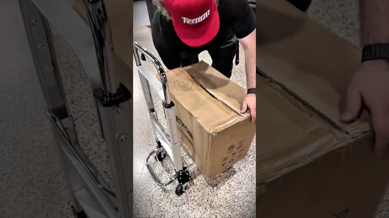 VEVOR 4-in-1 Folding Hand Truck &ndash; The Ultimate Moving Solution!
