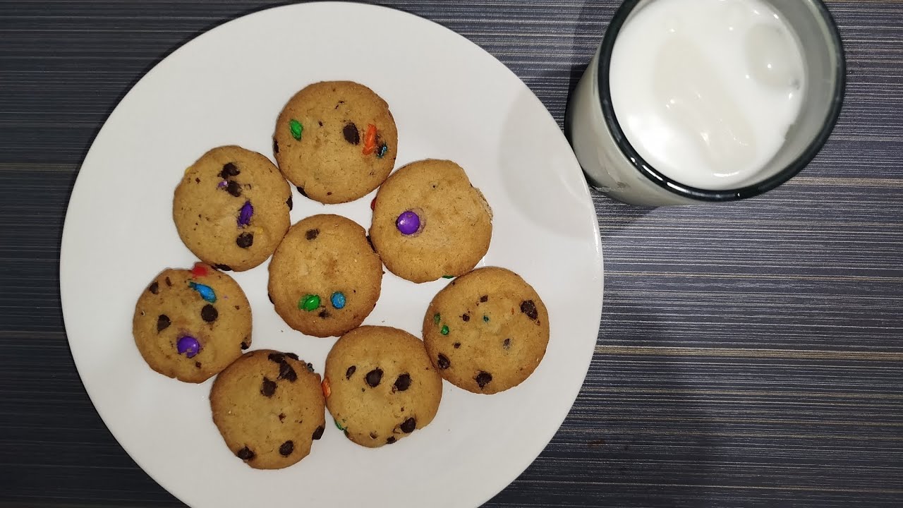 ASMR Eating Cookies and Milk | Filipino Snacks 