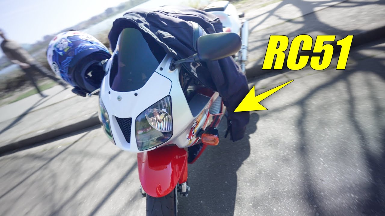 THE COOLEST MOTORCYCLE AT THE CAR MEET | HONDA RC51