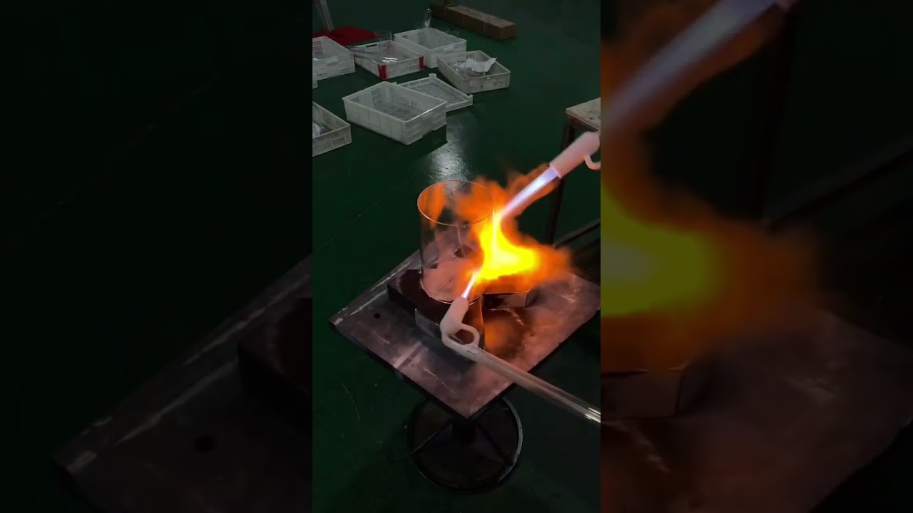 Quartz Glass Beaker: 1200&deg;C Torch Test + Ice Shock (NO CRACKS!)