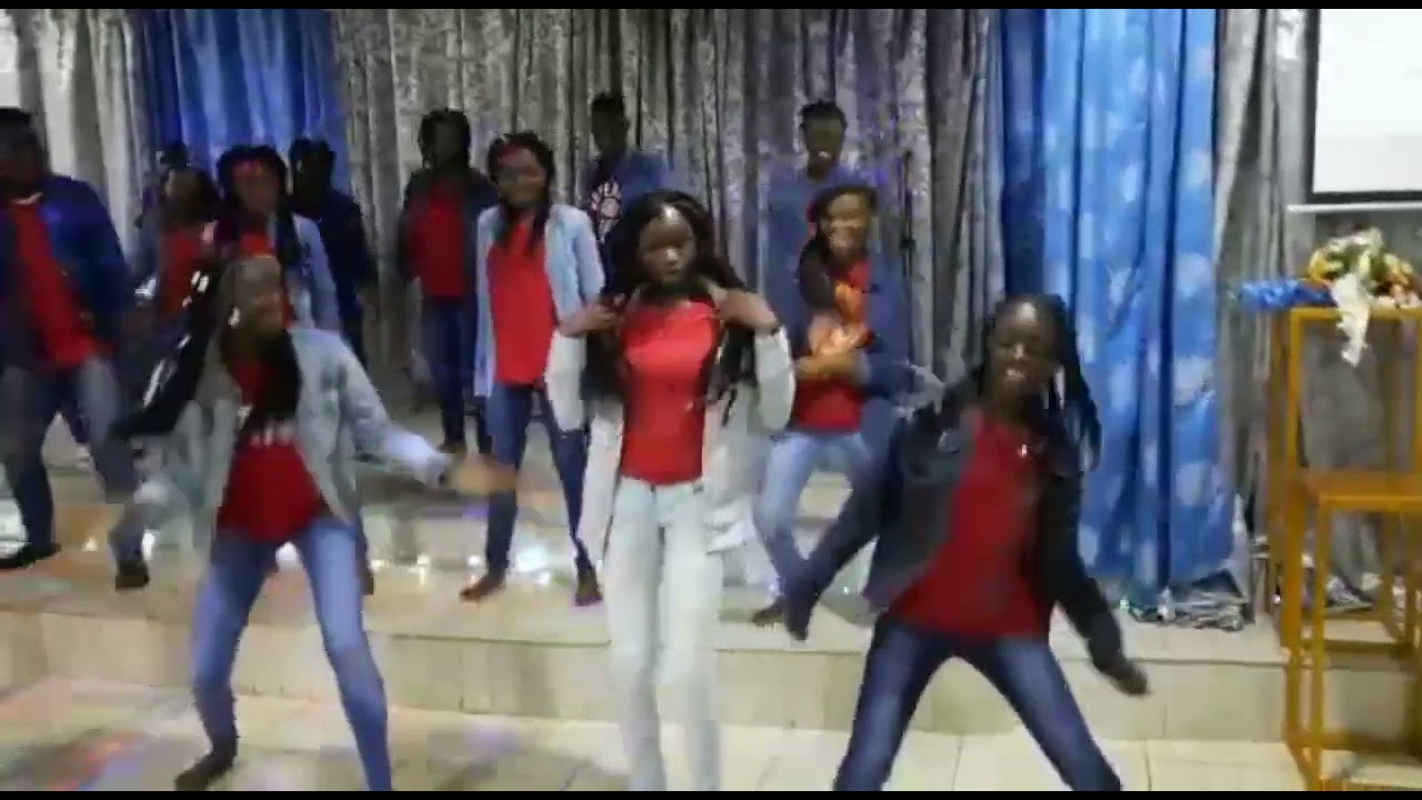 ks bloom commando danse par groupe diboty