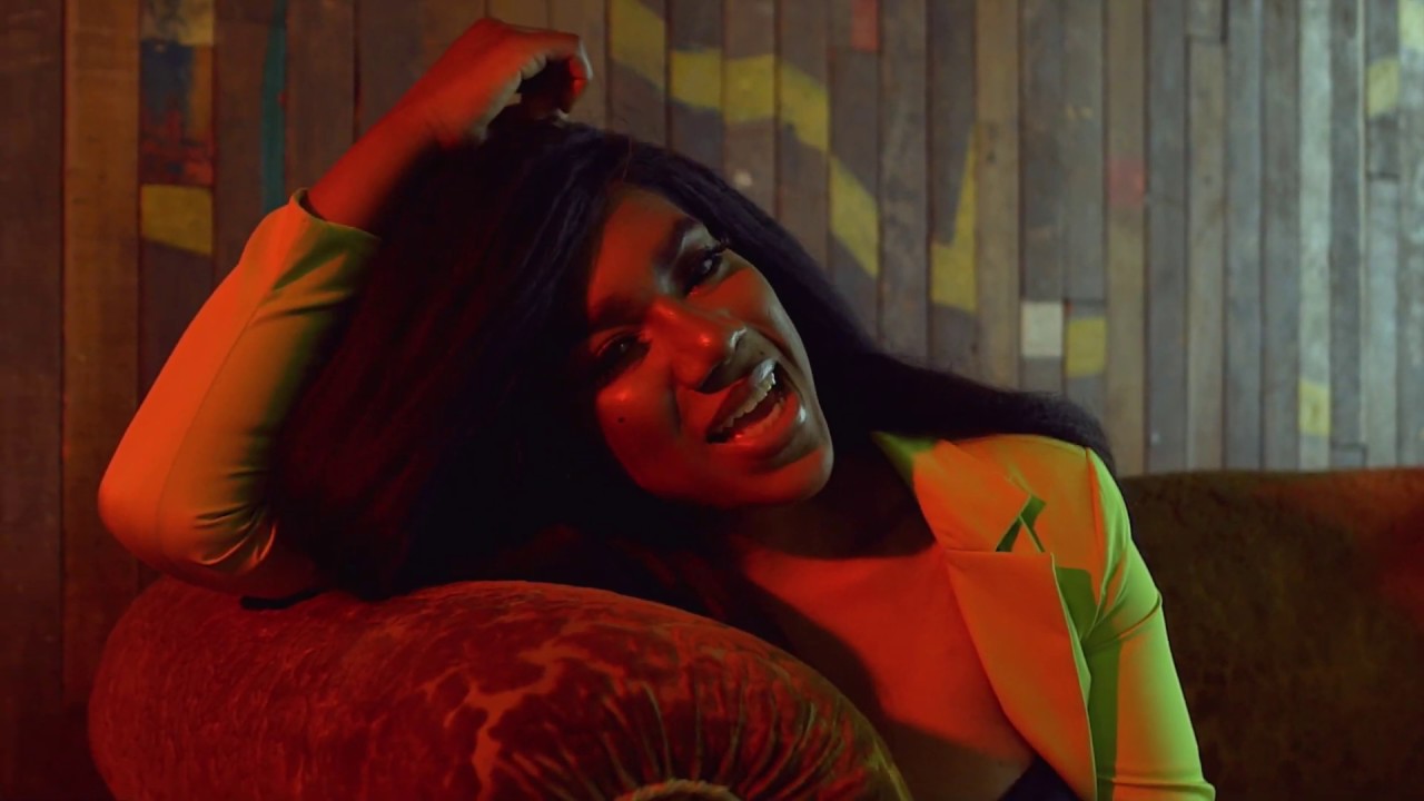 Isat - New Bae (Official Music Video)