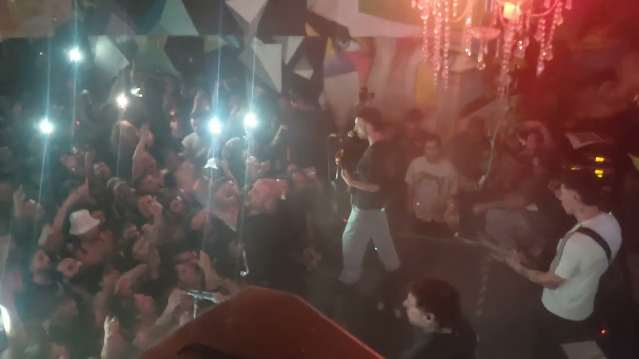 Deny - Toulouse (En Vivo en Chile)