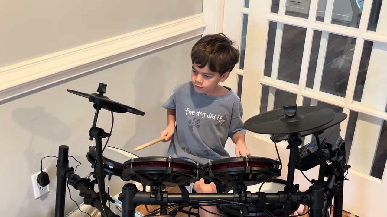Charlie playing Seven Nation Army, Age 7