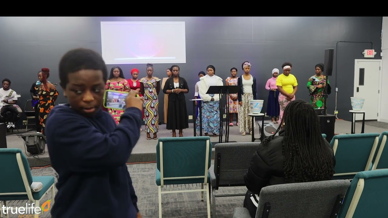 CHUKI YA NINI LIGHT MISSION CHOIR PERFORMANCE TRUE LIFE APOSTOLIC AFRICAN CHURC