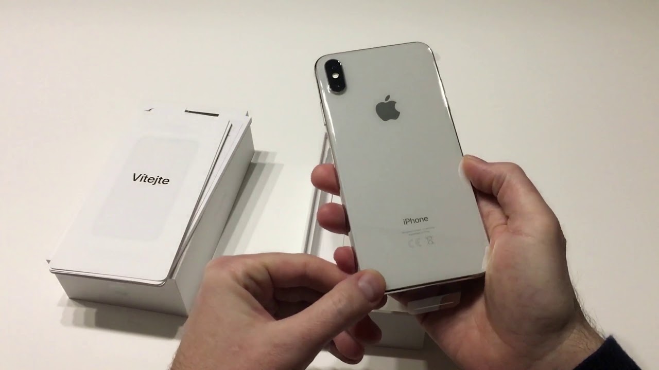 Rozbalen&iacute; iPhone XS Max Silver