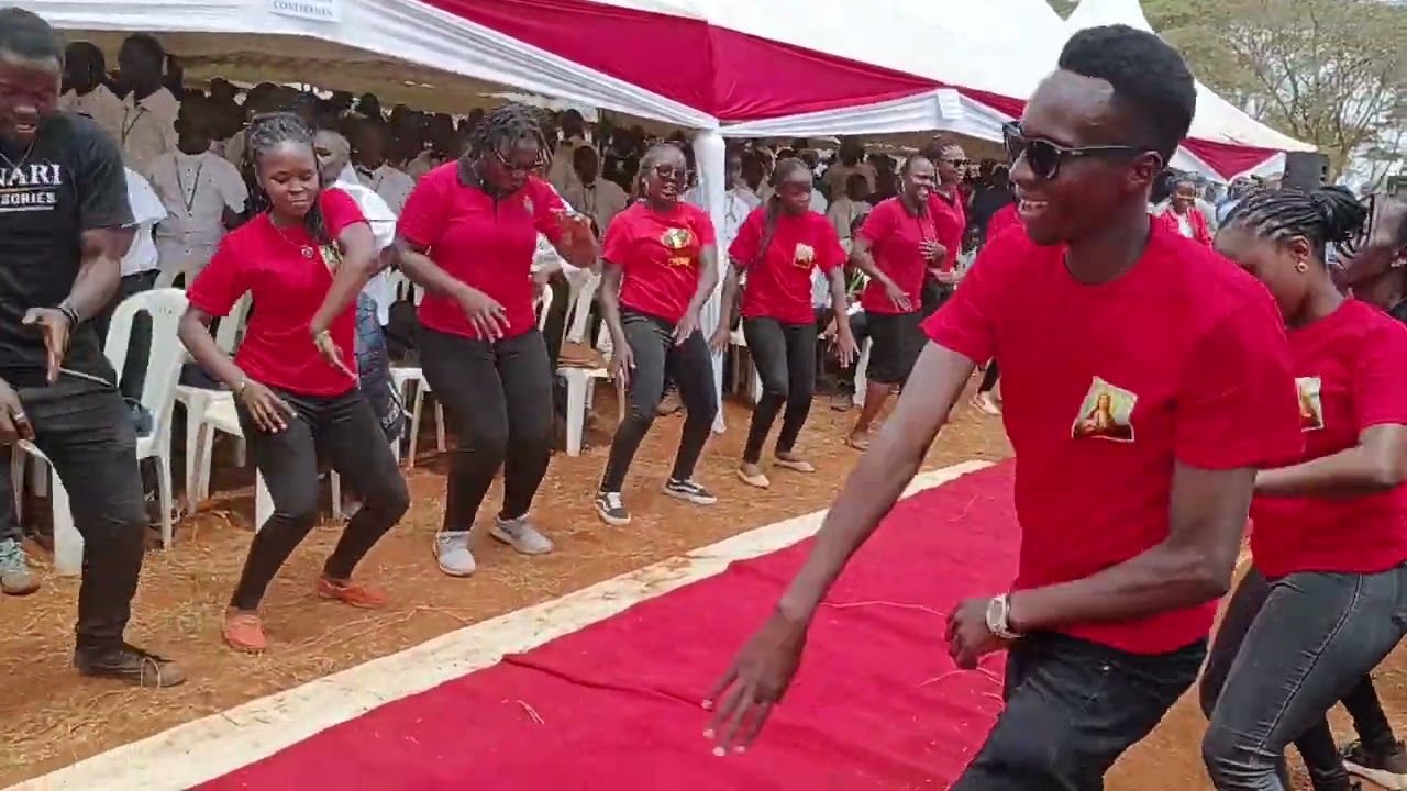Tarora irathimo kalimoni Catholic Church family Sunday