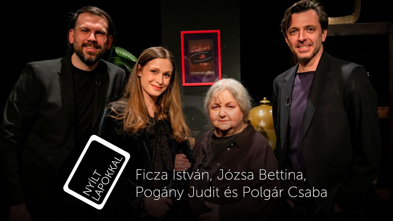 Nyílt lapokkal: Ficza István, Józsa Bettina, Pogány Judit és Polgár Csaba
