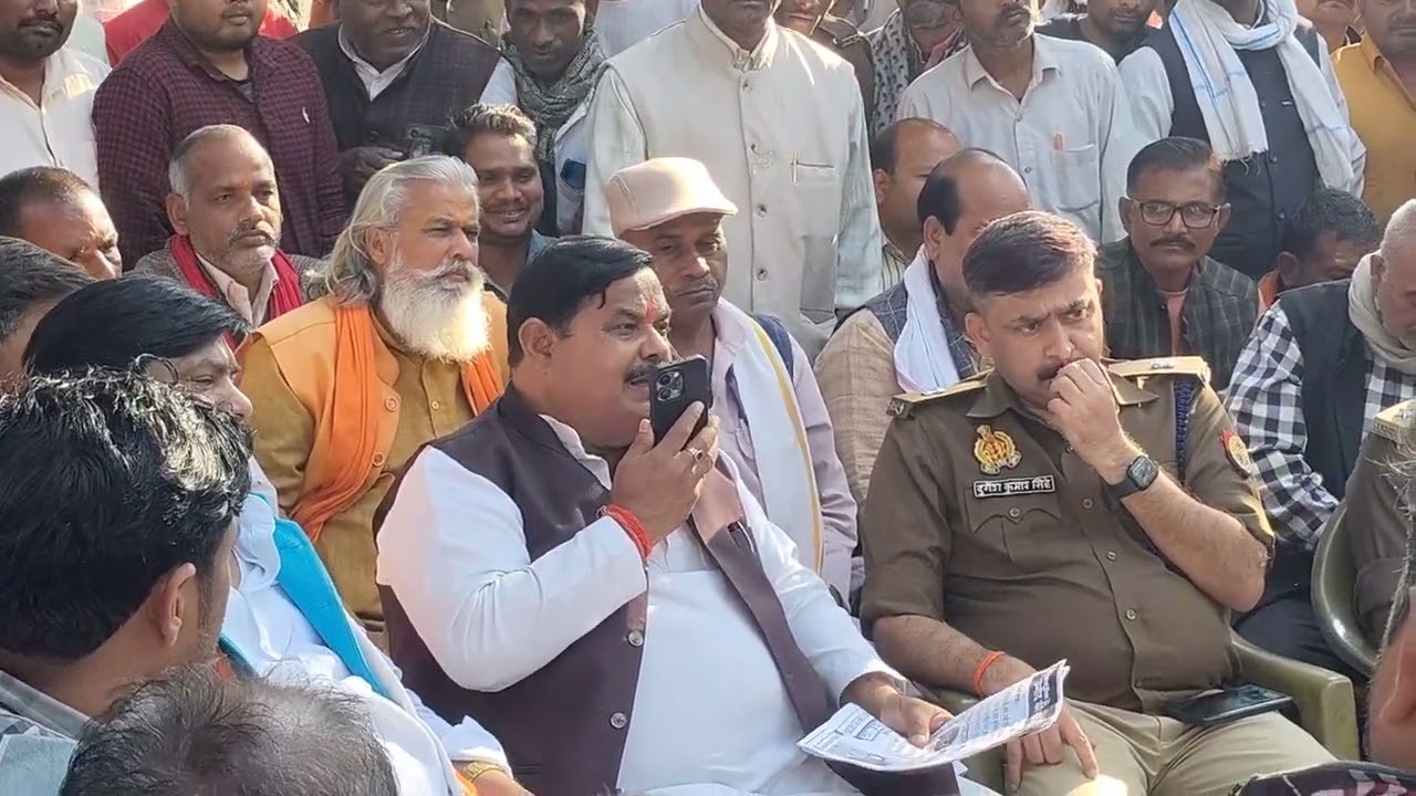 थाने में हजारों लोगों के साथ धरने पर सेवता विधायक ज्ञान तिवारी!!!!!