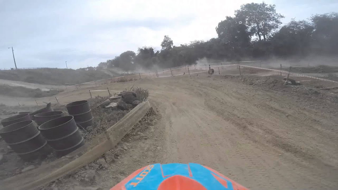 Tour de circuit à Saint just Richard Fura 125