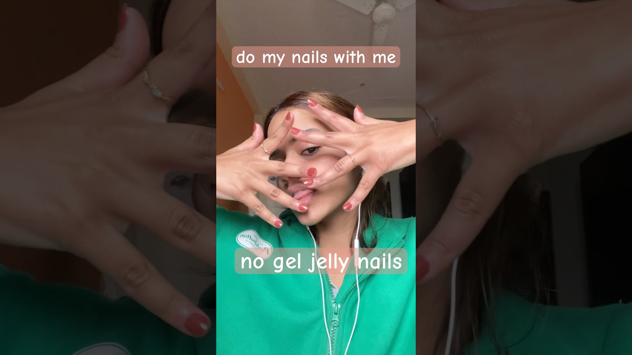 trying jelly nail extensions - no uv lamp, no gel polish. Just a lack of skill