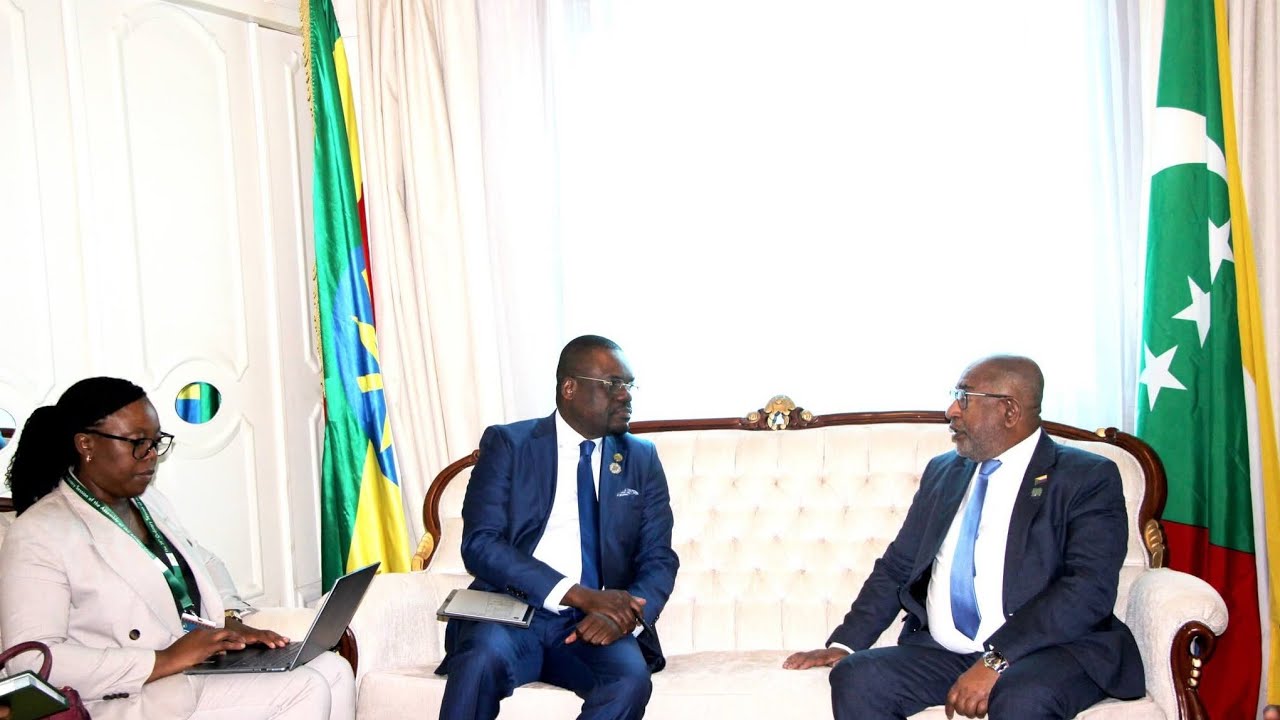 priorité à Addis-Abeba: Azali coincé au mûr 