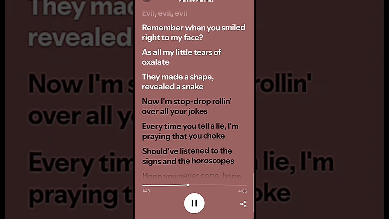 EVIL-Melanie Martinez(простите я не могла это не выложить)