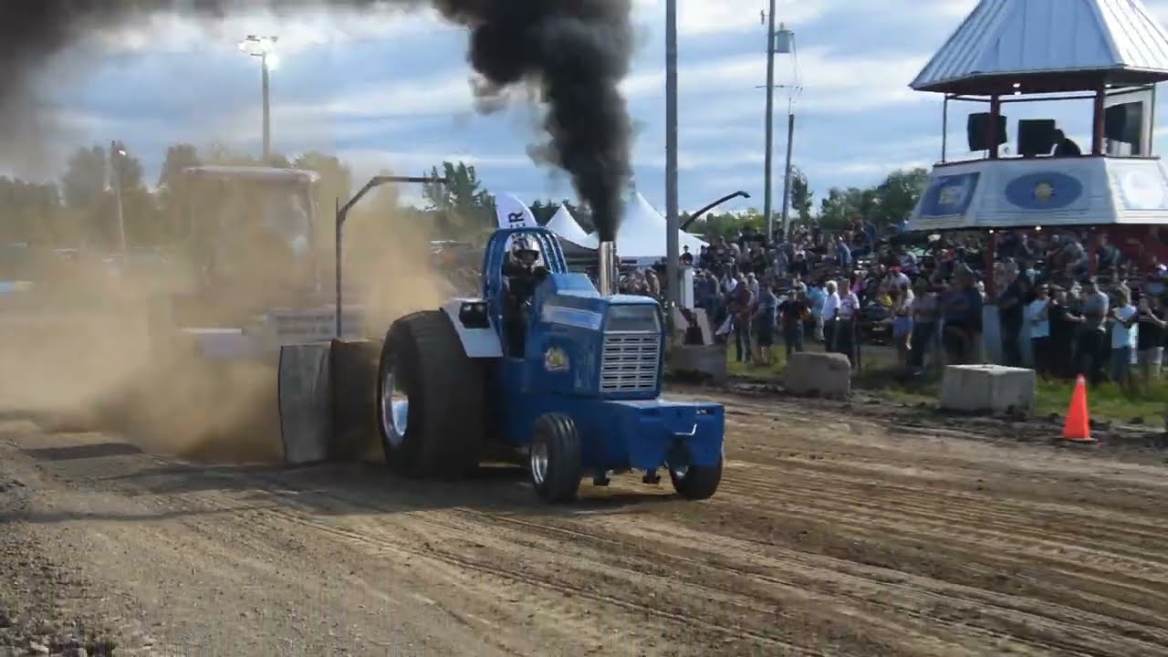 Tire de Tracteurs de Bedford 2023 Tracteurs Stock, Open et Mix 2e partie