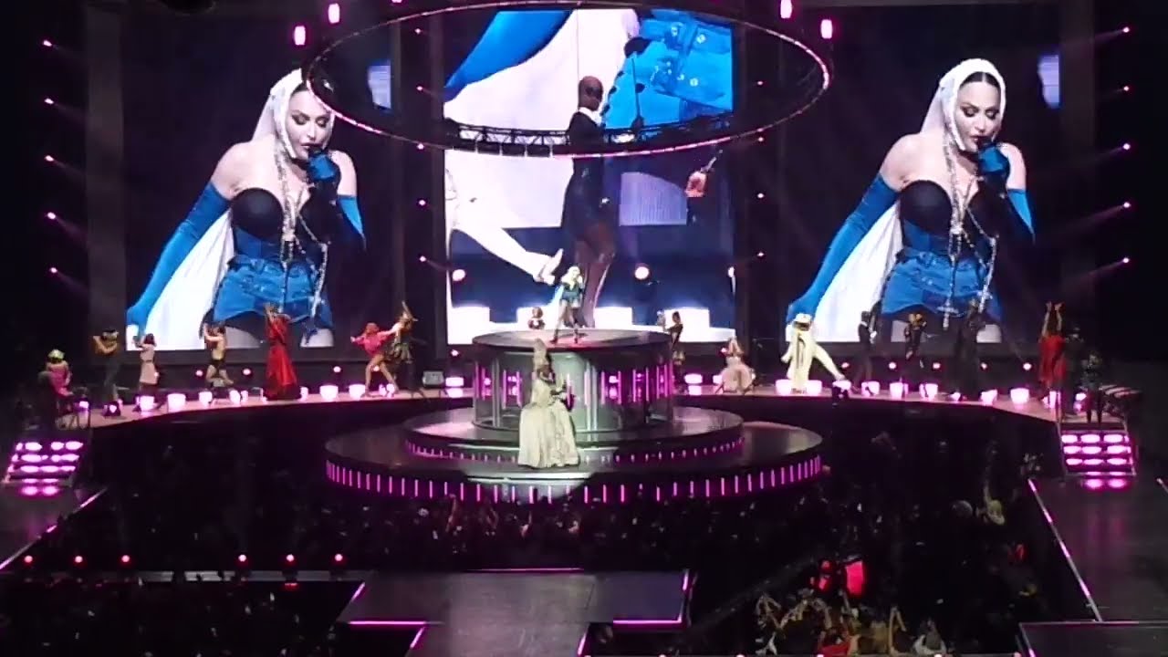 Bitch iam madonna - the celebration tour mexico