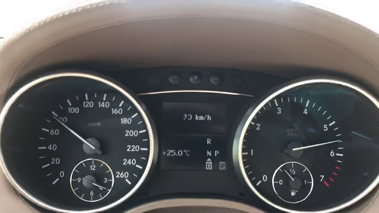 Mercedes-Benz GL500 (388HP) 2009 Acceleration 0-240 KM/H