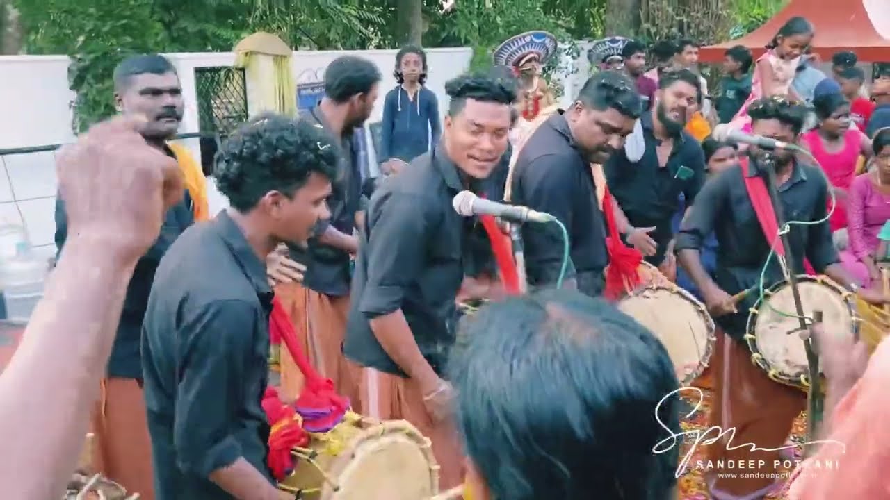കാളെ കാളെ ചേലെഴും | kale kale chelezhum | bhadra kalakali sangham koratti | nadan pattukal |