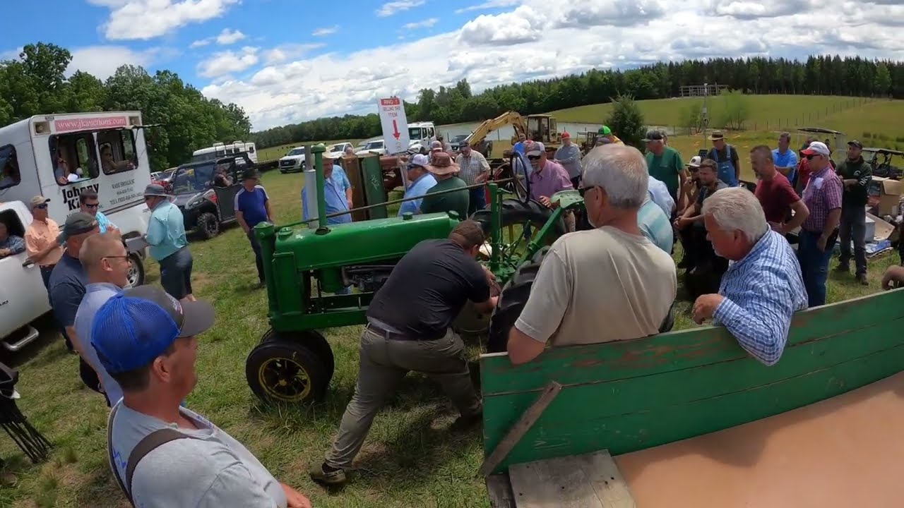 Auction time! 1937 John Deere B at auction Today in Inman, SC!